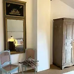 La Maison De Mama C: Charming French Village Sainte-Colombe-sur-lʼHers