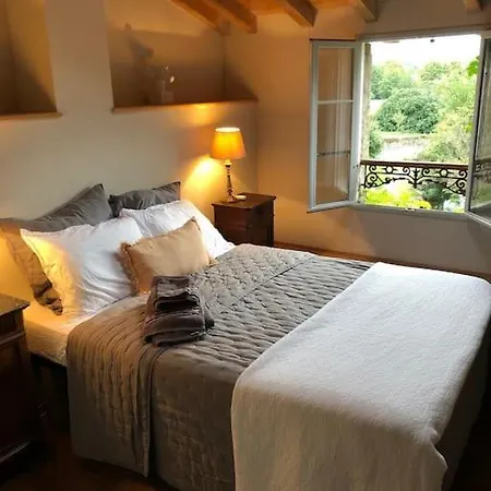 Villa La Maison De Mama C: Charming French Village *