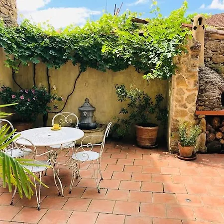 Villa La Maison De Mama C: Charming French Village