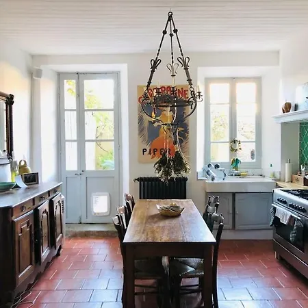 La Maison De Mama C: Charming French Village Villa