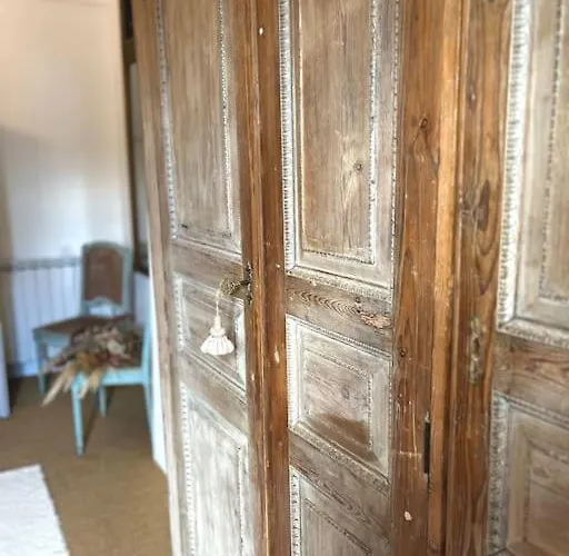 La Maison De Mama C: Charming French Village * Sainte-Colombe-sur-lʼHers