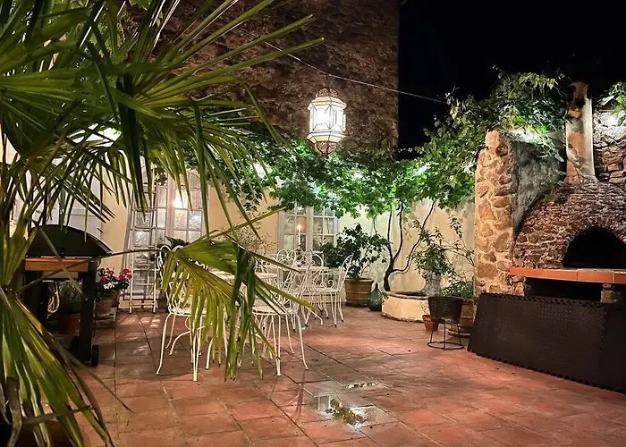 Villa La Maison De Mama C: Charming French Village *