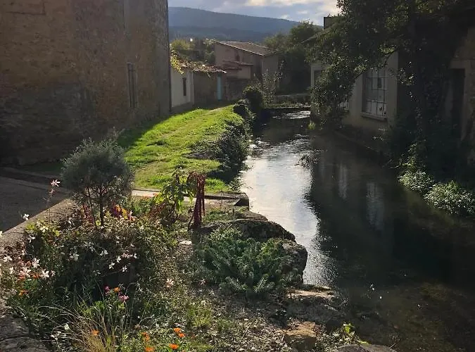 La Maison De Mama C: Charming French Village *