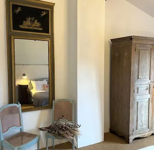 La Maison De Mama C: Charming French Village Sainte-Colombe-sur-lʼHers